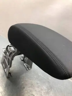 Kangaskäsino OEM 8V0864283 Audi A3 8V Sedan/Sportbackille