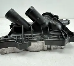 Pompe à eau Volkswagen Golf VIII 2020 OEM