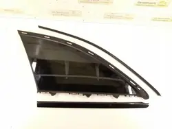 Taka sivuilma vasen OEM A2056702112 Mercedes C AMG