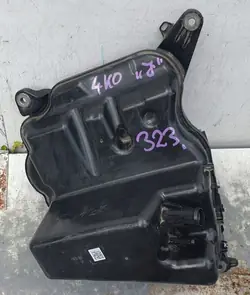 AdBlue-tank Audi A6 C8 OEM 4K0131878J