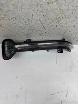 OEM 7112335 Vasen peilin vilkku BMW G20