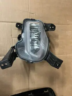 Halógeno Direito Frontal Kia Ceed III LED 92202J7000