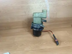 Bomba de direção assistida Nissan Almera N16