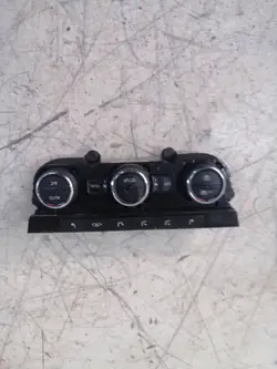 Panneau clim Skoda Octavia Mk3 5E0907044A