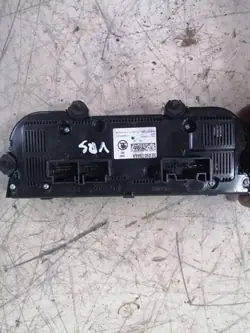 Panneau clim Skoda Octavia Mk3 5E0907044A