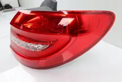 Luz trasera derecha Mercedes Clase A W246 OEM 2468200664