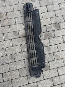 Frontstoßstange Grill Toyota Prius XW30 2012- OEM: 5311247040