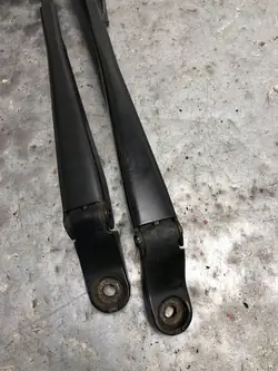 Braço do limpador Skoda Fabia Mk2, Frontal OE 5J1955410B