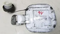 Suzuki Vitara III bränslelucka OEM 045/016 - Begagnad