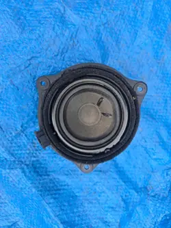 Haut-parleurs Audi OE 4F0035411D d'occasion - Compatibilité