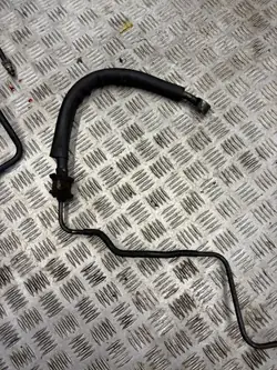 Flexible de direction assistée Mitsubishi OE pour Pajero II 2.5TD