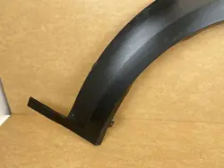 OEM CACAX 8W9853718 Etu oikea lokasuojan kansi
