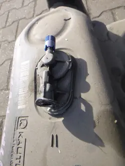 OEM 3Q0131877C 5Q0131969B AdBlue Tank Pomp VW Passat B8