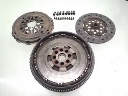 1997 Volkswagen Transporter - Caravelle Conjunto de embreagem 074141031R