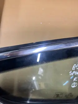 Audi A5 8T Heck Rechts Karosserieglas OEM