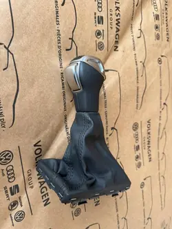 Audi Q3 Vaihteenvalitsin OEM 83B713139B - Alkuperäinen