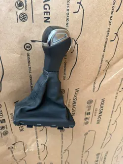 Pomo de cambios Audi Q3 OEM 83B713139B - Original