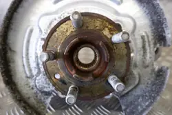 Moyeu Roue Arrière Droit OEM BJ322C028AC Land Rover