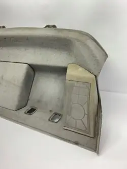 Prateleira traseira OEM PÓŁKA/SDV10289 para Mercedes W124 Sedan