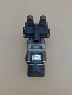 Pääjarruventtiili OEM K063715 Renault Gama D:lle
