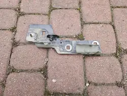 Left Fender Bracket Mounting Renault Zoe 654833942R