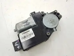 Mitsubishi Outlander 2007 kattoluukku moottori OEM 8331004050
