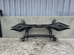 OEM 32246360 Hinterachsschwinge für Volvo XC40