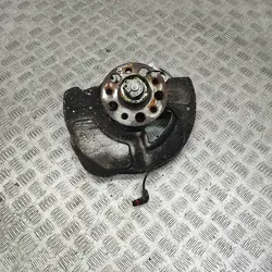 Mercedes-Benz CLS C218 Vänster Framhjulnav