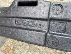 VW JETTA VI Etupuskuri OEM 5C6807248D