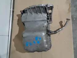 VW Passat B5 Oljetank med rör 058103603