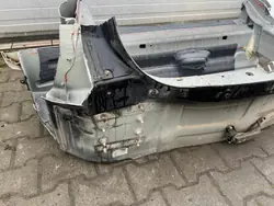 TESLA MODEL S PAS TYLNY WANNA - Bakaxelbalk