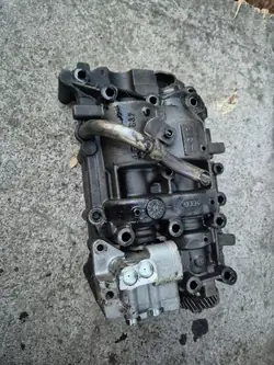 Pompe à huile Audi A4 B8 2.0TDI OEM 03L103537