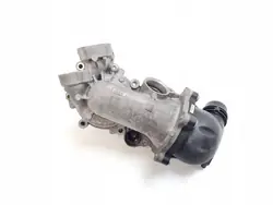 Vattenpump Bentley Flying Spur 2015 079121115BL