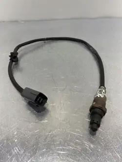 Mazda Lambda-anturi OEM UAA3002MD003 - Käytetty
