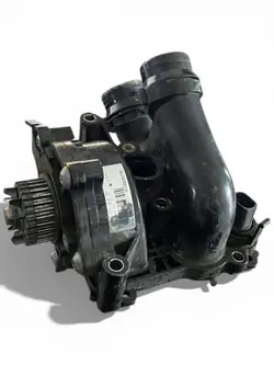 Bomba de água Audi OEM 06H121026CP - Usada