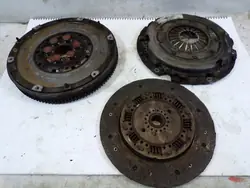 Kaksimassainen vauhtipyörä 1.9 TDI Valeo