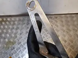 Porsche Pakoputken kiinnike OEM 97011104507 - Käytetty