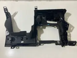 Maserati Ghibli III konsolskydd OEM 6700184630