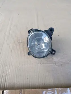 Audi A4 B8 Halogenstrålkastare Höger Fram OEM 89074266