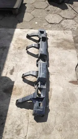 Takapuskuri Vahvistus Dacia Duster I 850908340R