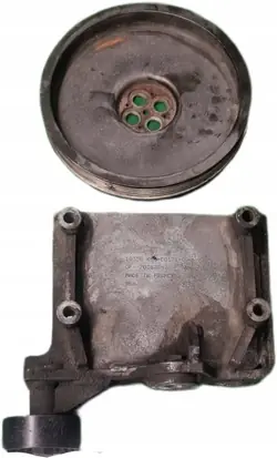 Support pompe direction OEM 10358 Renault Master