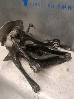 Moyeux roue arrière droit BMW 6878624 - Occasion