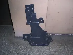 Plaque de fixation phare Volvo FH4 OEM 7779990