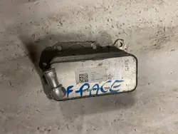 Jaguar XE X760 2.0D Öljynjäähdytin OEM 251083