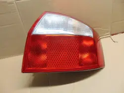 Feu arrière droit Audi A4 B6 00-04 Berline