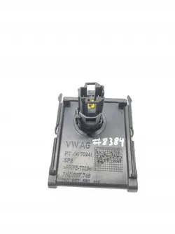 Volkswagen 12V-pistorasia OEM 7N0867748 Taka Käytetty