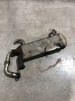 EGR-pakokaasujäähdytin VW Crafter 2.0 TDI 03L131511L