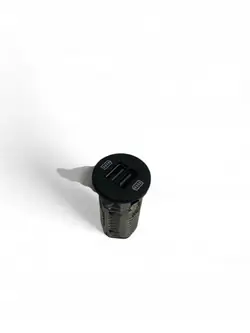 Porsche Macan USB-pistorasia OEM 95B035222A - Käytetty