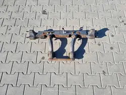 OEM 21342418 Akkulaatikon kiinnitystuki Takaosa