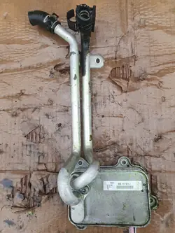 Radiador de óleo VW Volkswagen GOLF V 2006 1.4 tsi 03C117021J